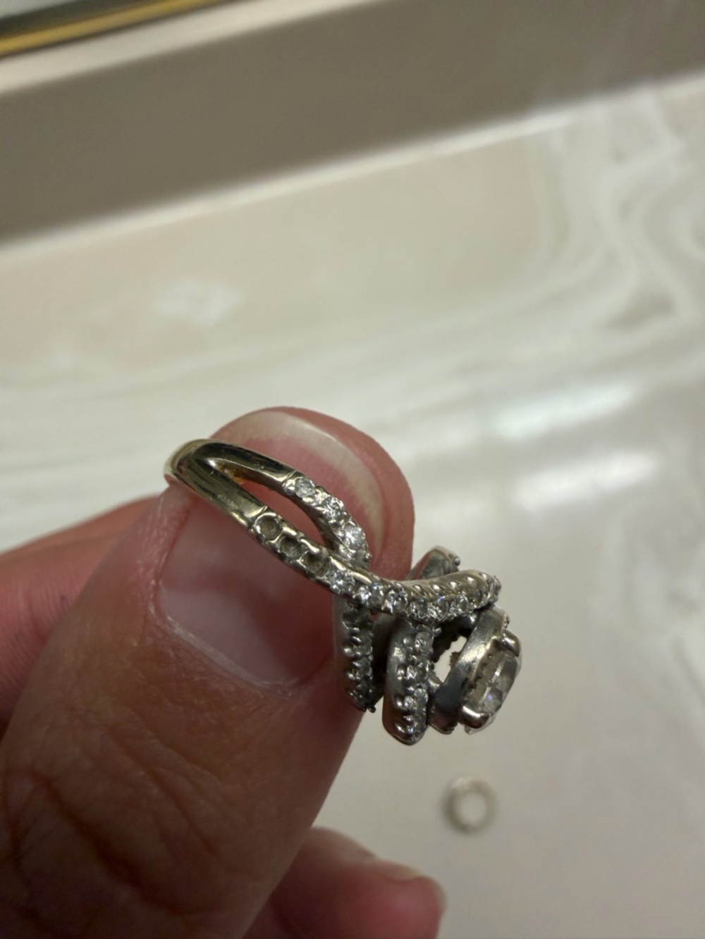 Kay Jewelers Diamond Engagement ring - Picture 4 of 12